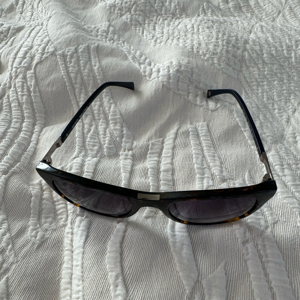 Balmain sunglasses - Picture 6 of 6